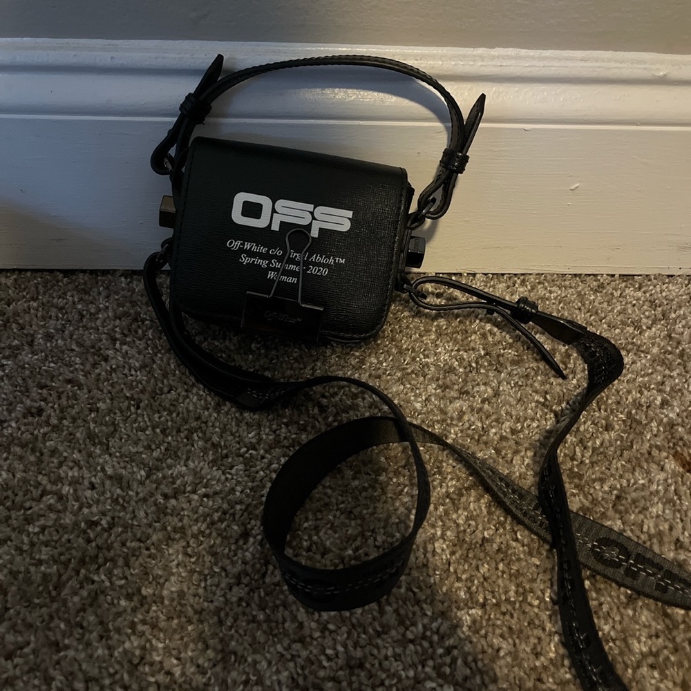 Off white mini clip bag